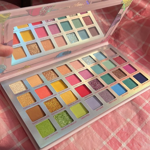 🎈SALE🎈🎀#29.MAKEUP BUNDLE🎀 - Picture 3 of 8